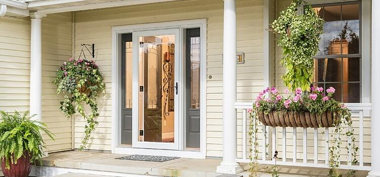 screen door installation in Yuba City