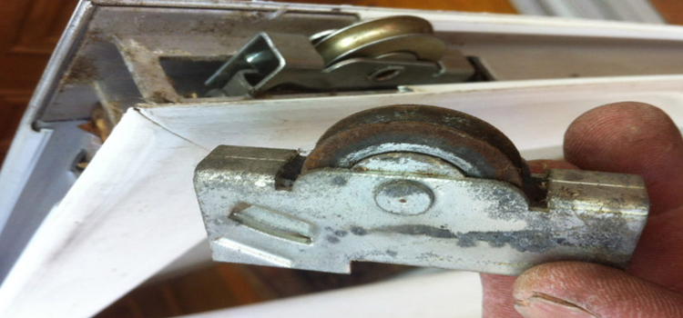 screen door roller repair in Yuba City